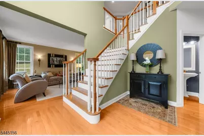 15 Providence Dr, Raritan Township, NJ 08822 - Photo 3