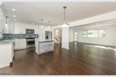 39 Park Ter #39, Caldwell, NJ 07006 - Photo 9