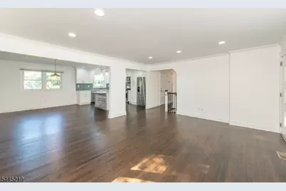 39 Park Ter #39, Caldwell, NJ 07006 - Photo 5