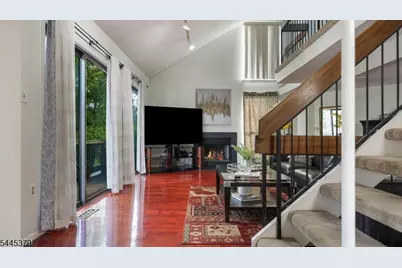 288 Crabtree Ct, Bernards Township, NJ 07920 - Photo 5