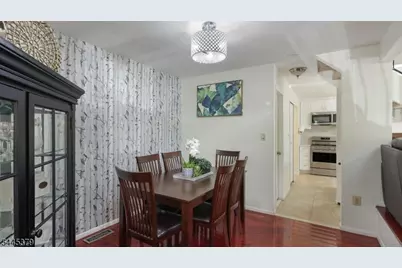 288 Crabtree Ct, Bernards Township, NJ 07920 - Photo 9