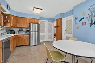 132 Hillside Rd, Elizabeth, NJ 07208 - Photo 11
