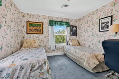 132 Hillside Rd, Elizabeth, NJ 07208 - Photo 17