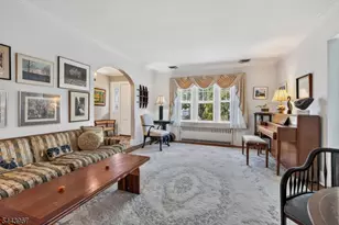 132 Hillside Rd, Elizabeth, NJ 07208 - Photo 7