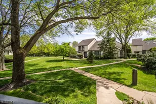 245 Crabtree Ct, Bernards Township, NJ 07920 - Photo 21