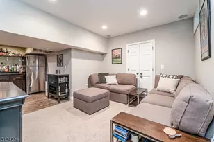 245 Crabtree Ct, Bernards Township, NJ 07920 - Photo 17