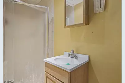 3 Darwin Rd, Franklin Township, NJ 08873 - Photo 21