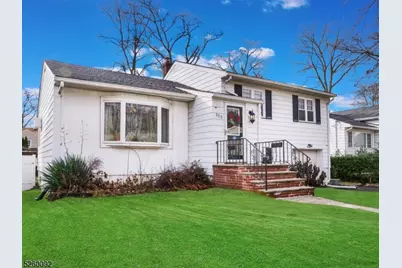 135 Hawthorne Ave, Springfield, NJ 07081 - Photo 3