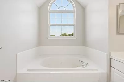 43 Hancock Dr, Morris Township, NJ 07960 - Photo 21