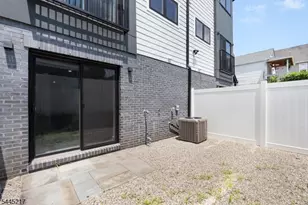 695 S 2nd St, Plainfield, NJ 07060 - Photo 21