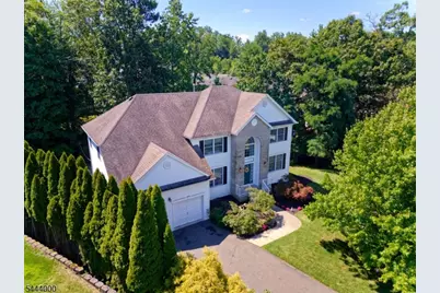 6 McCune Ct, West Orange Township, NJ 07052 - Photo 3