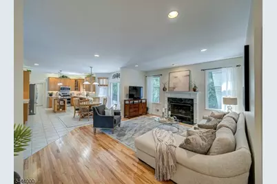 6 McCune Ct, West Orange Township, NJ 07052 - Photo 15