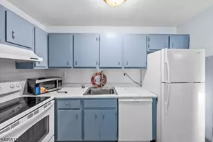 20 613 Delar Pkwy, Franklin Township, NJ 08823 - Photo 17
