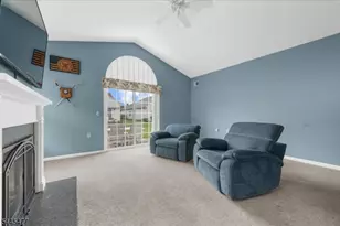 79 Renaissance Blvd, Franklin Township, NJ 08873 - Photo 7