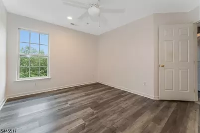 209 Kuhl Rd, Raritan Township, NJ 08822 - Photo 29