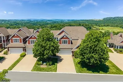 9 Rockhall Ct, Hardyston Township, NJ 07419 - Photo 5