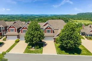 9 Rockhall Ct, Hardyston Township, NJ 07419 - Photo 5