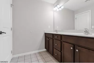 504 Lopez Ln, Morris Plains, NJ 07950 - Photo 27