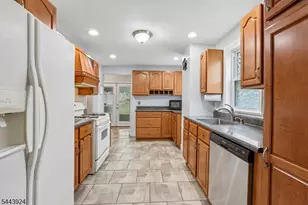 21 Birch St, West Orange Township, NJ 07052 - Photo 15
