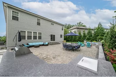 22 Hilltop Dr, North Caldwell, NJ 07006 - Photo 37