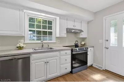 5 Elmer Ave, Bernardsville, NJ 07924 - Photo 7