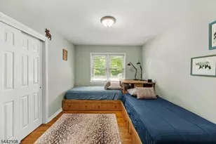 37 Barley Sheaf Rd, Raritan Township, NJ 08822 - Photo 23