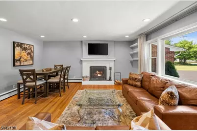 37 Barley Sheaf Rd, Raritan Township, NJ 08822 - Photo 5