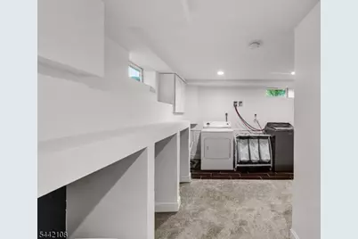 37 Barley Sheaf Rd, Raritan Township, NJ 08822 - Photo 29