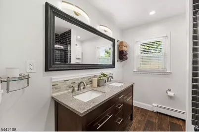 37 Barley Sheaf Rd, Raritan Township, NJ 08822 - Photo 15