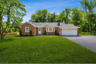 37 Barley Sheaf Rd, Raritan Township, NJ 08822 - Photo 1