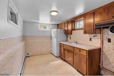 1017 Burnet Ave, Union Township, NJ 07083 - Photo 17