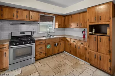 1017 Burnet Ave, Union Township, NJ 07083 - Photo 29