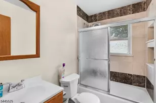 1017 Burnet Ave, Union Township, NJ 07083 - Photo 27