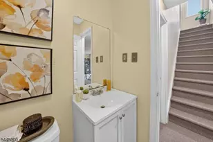 109 Michaels Ct, Woodbridge Township, NJ 07095 - Photo 19