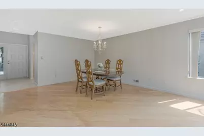 12 Carriage Pl, Edison, NJ 08820 - Photo 7