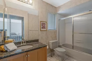 12 Carriage Pl, Edison, NJ 08820 - Photo 21