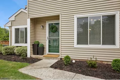 91 Cherrywood Dr, Franklin Township, NJ 08873 - Photo 3