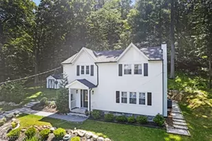 94 Castle Rock Rd, Jefferson Township, NJ 07849 - Photo 3