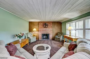 34 Lindstrom Dr, Hillsborough Township, NJ 08844 - Photo 3