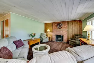 34 Lindstrom Dr, Hillsborough Township, NJ 08844 - Photo 5