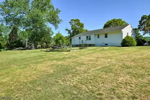 34 Lindstrom Dr, Hillsborough Township, NJ 08844 - Photo 35