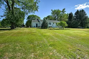 34 Lindstrom Dr, Hillsborough Township, NJ 08844 - Photo 33