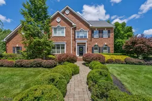 17 Sugarwood Way, Warren Township, NJ 07059 - Photo 1