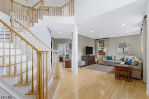 17 Sugarwood Way, Warren Township, NJ 07059 - Photo 3