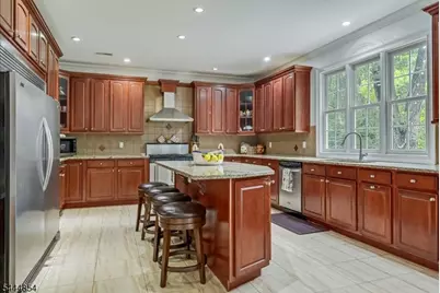 710 Plainfield Ave, Berkeley Heights Township, NJ 07922 - Photo 17