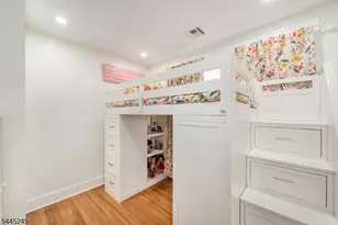 210 Jacoby St, Maplewood, NJ 07040 - Photo 19