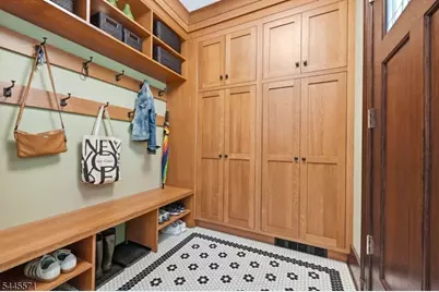 54 Myrtle Ave, Montclair, NJ 07042 - Photo 19