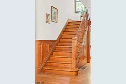 54 Myrtle Ave, Montclair, NJ 07042 - Photo 5