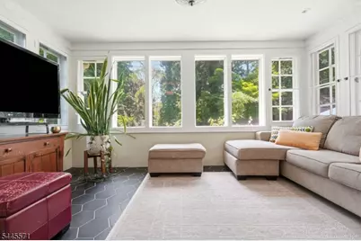 54 Myrtle Ave, Montclair, NJ 07042 - Photo 23