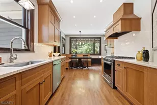 54 Myrtle Ave, Montclair, NJ 07042 - Photo 15